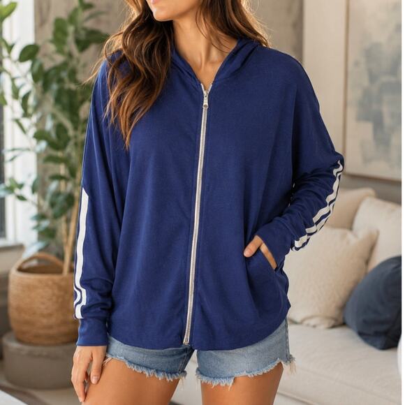 Michael Lauren Tops - Michael Lauren Sullivan Hoodie Blue White SZ M NWT Athleisure Relaxed Oversized
